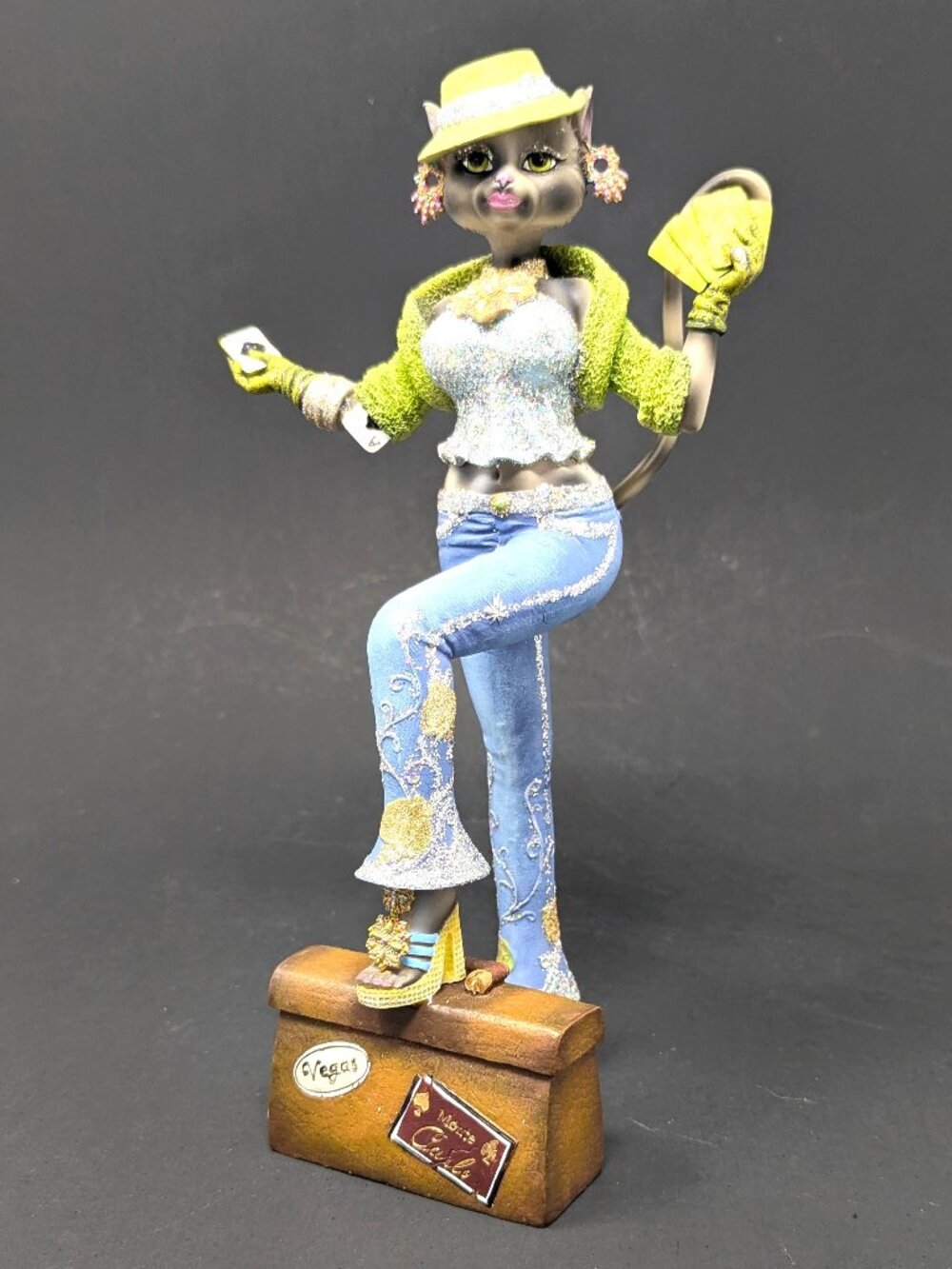 Margaret Le Van Alley Cats Vegas Gambler Secret Agent Feline Figureine On the Go